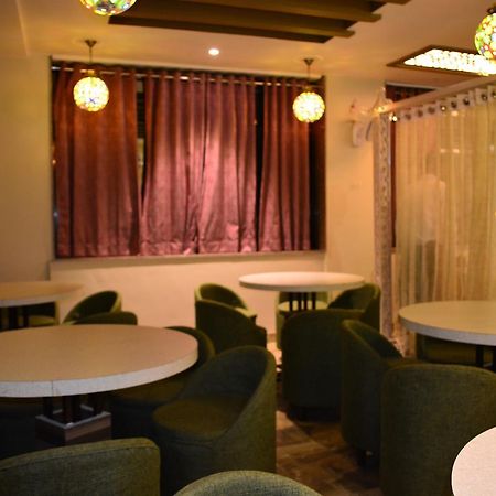 Hotel Desert Inn Barmer ภายนอก รูปภาพ